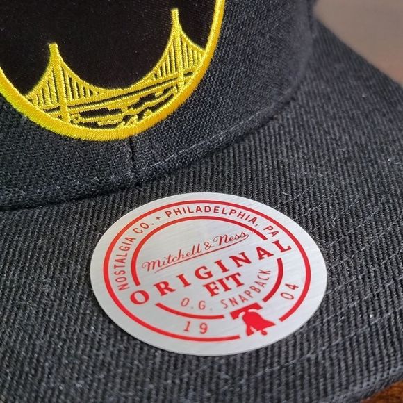 Mitchell & Ness NBA Golden State Warriors The City Bay 2022 Champions Hat Curry - Picture 3 of 11